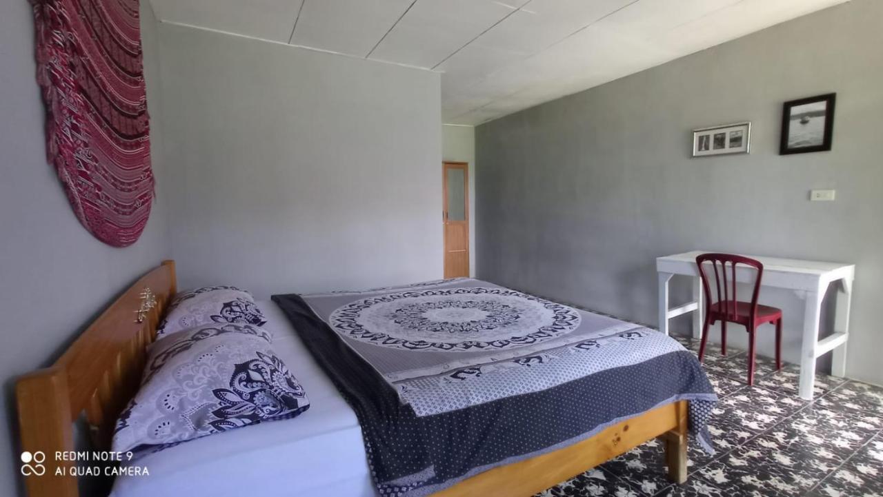 Leokap Homestay Тук-Тук Екстер'єр фото
