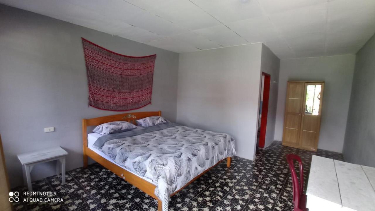 Leokap Homestay Тук-Тук Екстер'єр фото