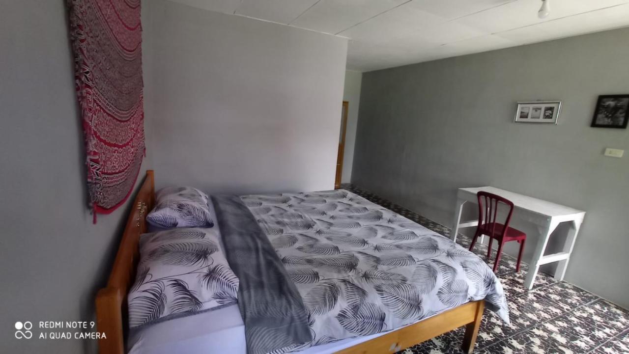 Leokap Homestay Тук-Тук Екстер'єр фото